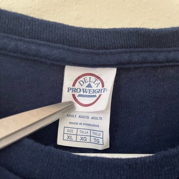 Dwight Schrute's Gym For Muscles Navy Blue Mens T Shirt Size XL - Picture 3 of 3